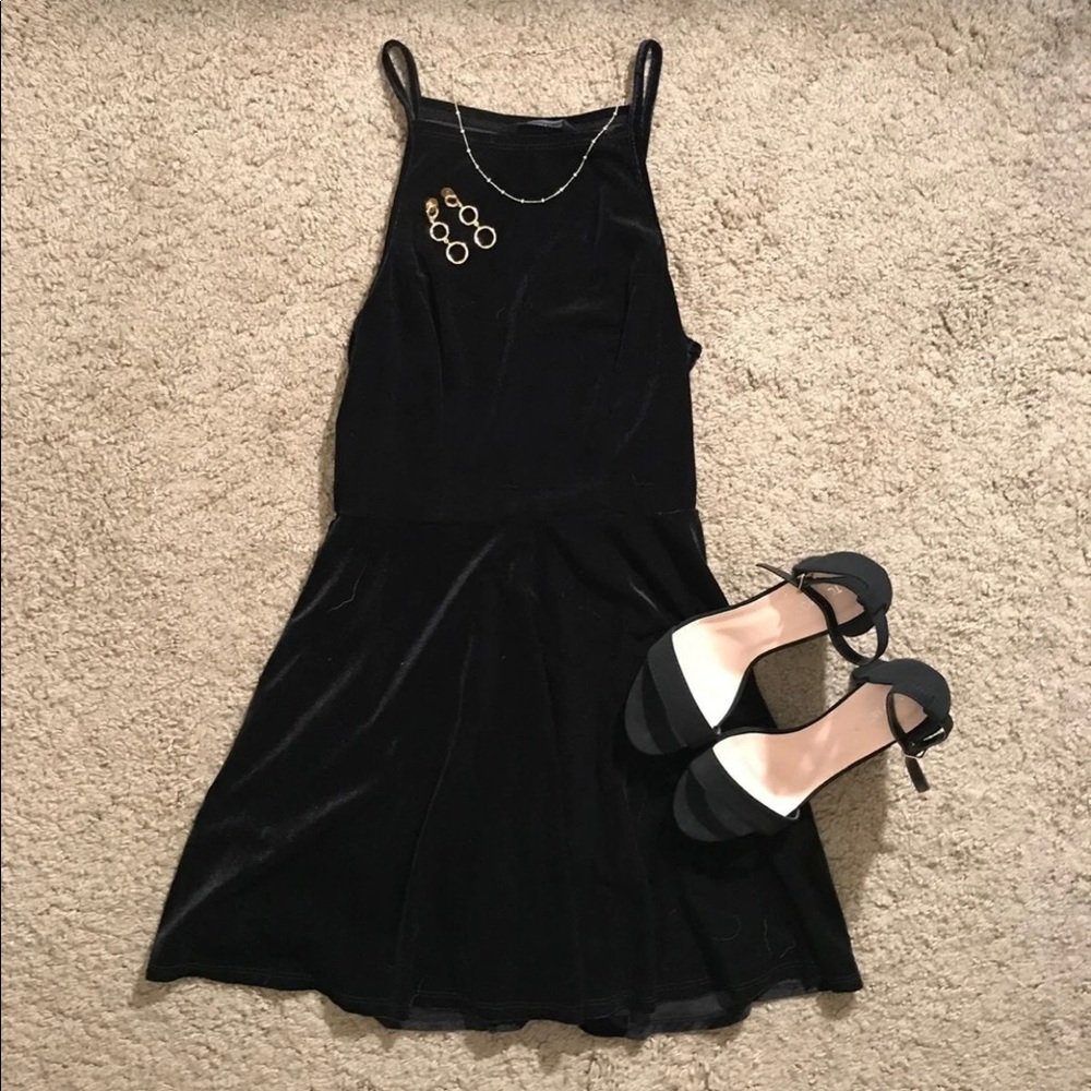 Women’s Black Velvet Dress